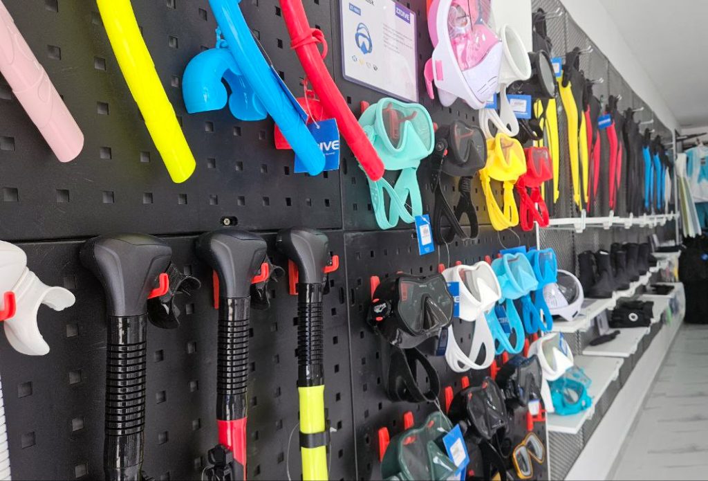 High-quality dive equipment setup at Seawave Diving center in Phuket